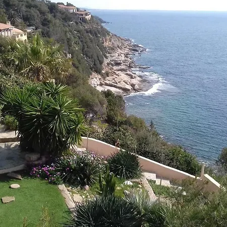 Pieds Dans L'eau Face Porquerolles & Piscine *